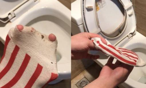 Vứt 1 chiếc tất cũ vào bồn cầu, lợi ích tuyệt vời, nhiều người biết sẽ học làm theo, tôi tiếc vì không biết sớm