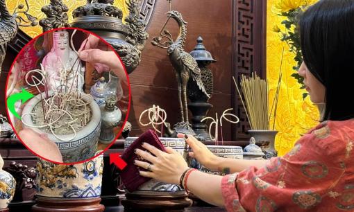 Bao sái bàn thờ, rút tỉa chân hương đừng làm vào 2 giờ xấu này kẻo Tổ Tiên trách phạt