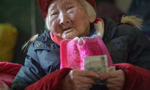 Tại sao không nên tiết kiệm tiền sau 80 tuổi? 3 lý do khiến người ta chợt nhận ra