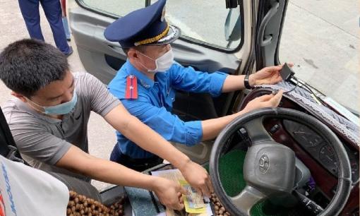 Tài xế xe ô tô lái xe liên tục quá 4 giờ có thể bị phạt 5 triệu đồng năm 2025