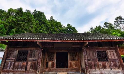 Sát Việt Nam có một ngôi nhà cấp bốn lụp xụp được trả 3000 tỷ đồng, lão nông nghèo nhất quyết không bán vì một lý do