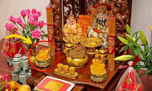 Ngày Vía Thần Tài, đặt thứ này lên bàn thờ để rước lộc cả năm, mọi điều suôn sẻ, làm đâu thắng đó