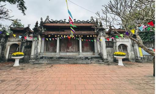 Chùa Bà Đanh nằm ở đâu? Tại sao chùa Bà Đanh luôn vắng người? 