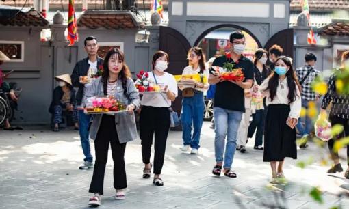 Đầu năm 2025, cầu tình duyên ở địa điểm nào linh thiêng?