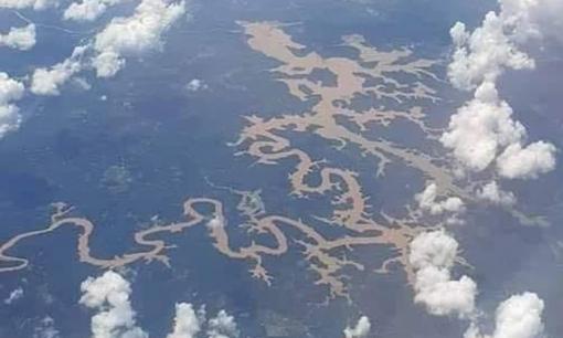 Ở Việt Nam có một dòng sông độc đáo từng khiến thế giới sửng sốt, đó là sông nào?