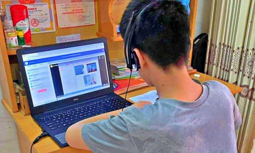 Sinh viên dạy gia sư, giáo viên dạy thêm online có vi phạm Thông tư 29?