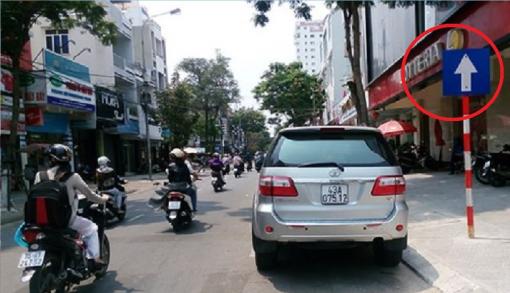 Biển báo đường 1 chiều là gì? Có được dừng đỗ xe bên trái đường 1 chiều?