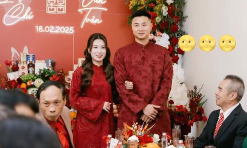 Lễ ăn hỏi thủ môn Văn Toản: Để lộ một chi tiết 'toát ra mùi tiền'