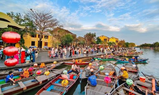 Thu nhập của nghề này tại phố cổ Hội An cao gấp 7 lần lương công chức nhà nước