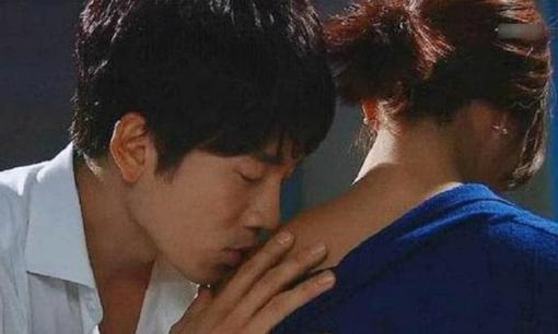 Đàn ông ngoại tình có 3 chỗ này sẽ không chạm vào vợ nữa, đó là?