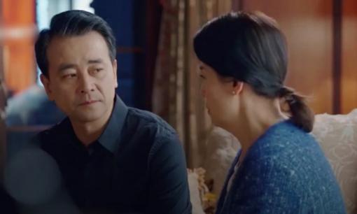 Bố chồng lương hưu 25 triệu/tháng nhưng không mua nổi một bộ vest mới, biết lý do mẹ chồng tôi 'ngất xỉu'