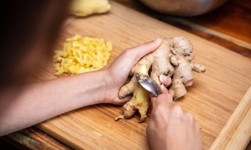 'Buổi tối ăn gừng độc ngang thạch tín', có đúng không?