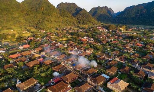 Ngôi làng đặc biệt nhất Việt Nam: Gần 450 ngôi nhà đều quay về một hướng, hơn 90% người dân mang cùng một họ