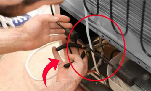 Tiền điện giảm 'vù vù' nhờ vệ sinh bộ phận này phía sau tủ lạnh, hiệu quả bất ngờ, ai cũng làm được