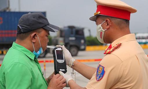 Từ nay tới hết 31/12/2025 CSGT tập trung xử lý nồng độ cồn, vi phạm bị phạt gấp đôi Nghị định 168 có đúng không?