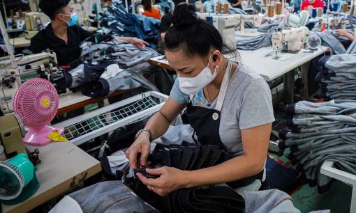 Công nhân ngành dệt may sẽ được nghỉ hưu sớm 5 năm, đúng không?