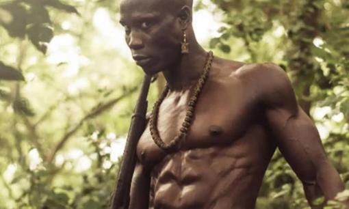 Có 600 hòn đảo trong bộ tộc này. Đàn ông và phụ nữ có vóc dáng đáng ghen tị, nhưng phương pháp sinh sản của họ có phần không thể chấp nhận được