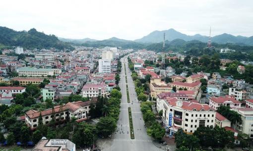 Tỉnh ít dân nào từng sáp nhập với Thái Nguyên?