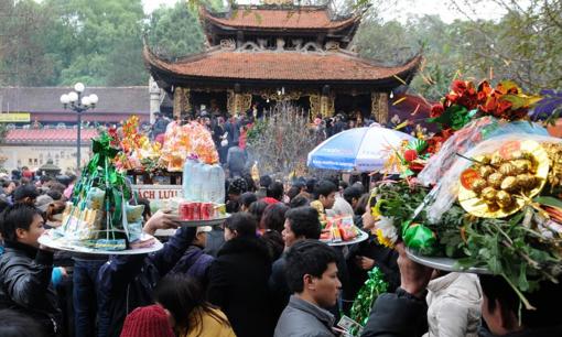 Ngôi đền cách Hà Nội 45 km tiếp nhận gần 38 tỉ đồng tiền công đức, là nơi nào?