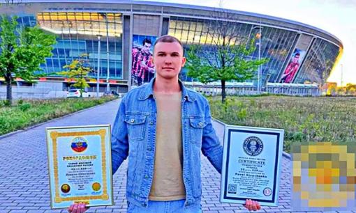 Chàng trai 23 tuổi lập kỷ lục, trở thành người hưởng lương hưu trẻ nhất thế giới