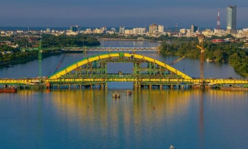 Thành phố trực thuộc TW trẻ nhất Việt Nam sắp thông xe 'cầu vàng' vượt sông hơn 2.200 tỷ đồng