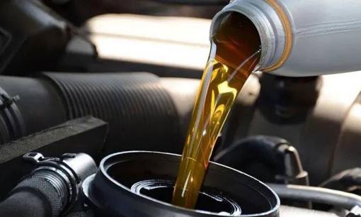 Khi thay dầu động cơ ô tô, có cần thiết phải thay lọc dầu? Đọc xong tôi mới hiểu không dám mắc sai lầm lần nữa