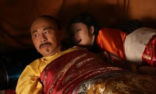 Tại sao hoàng đế nhà Thanh chỉ được ngủ lại ở cung của hoàng hậu mà không được ngủ tại cung của các phi tần? Nguyên nhân là gì?