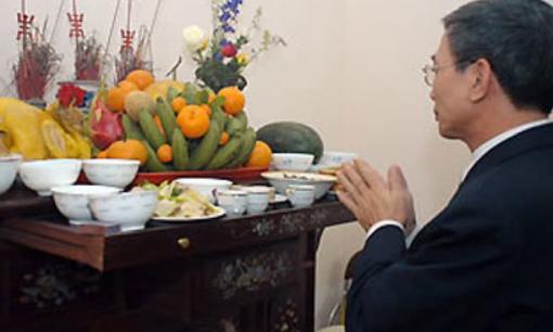 Văn khấn cúng Rằm tháng ba năm 2025 chuẩn nhất 