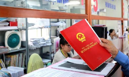 Sáp nhập phường, xã: Người dân có phải đổi sang Sổ đỏ mẫu mới không?