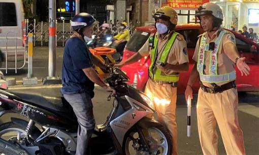 Hiện nay, mức phạt cao nhất lỗi không chấp hành kiểm tra nồng độ cồn đối với xe máy là bao nhiêu?