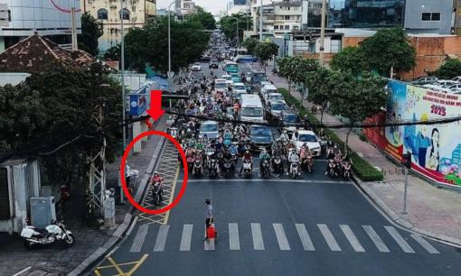 TP HCM kẻ vạch mắt võng mới: Người dân chú ý để không bị CSGT phạt lỗi này