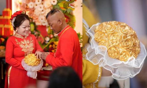 Đám cưới Bình Dương: Cô dâu lấy chồng hơn 21 tuổi, được tặng hoa cưới đúc từ 11 cây vàng