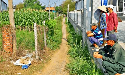 Nên xử lý như thế nào khi hàng xóm chiếm lối đi chung nhiều năm?