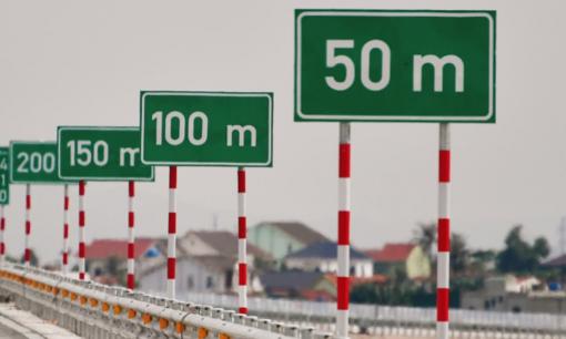Biển báo 0 m, 50 m, 100 m trên cao tốc ý nghĩa là gì? 