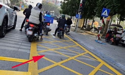 Quy định mới nhất về vạch mắt võng và mức phạt nếu vi phạm: Người dân biết để chấp hành nghiêm chỉnh!