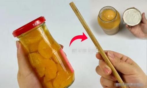 Không cần kìm hay dụng cụ đặc biệt vẫn có thể mở nắp chai dù chặt đến mấy chỉ trong 1 giây nhờ mẹo nhỏ với thanh gỗ