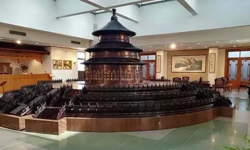 Siêu biệt phủ nguy nga, tráng lệ rộng tới 25.000m2 phủ kín gỗ quý tử đàn lên đến 700 tỷ đồng