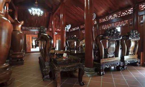 Biệt phủ 15ha hàng hiếm ở Việt Nam là 'kho chứa' gần chục loại gỗ quý, đắt đỏ như 'khối vàng khổng lồ': Mất 2 tỷ/tháng để dọn dẹp