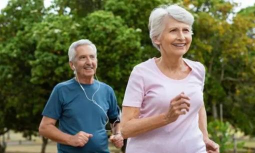 Mối quan hệ giữa tuổi thọ và cân nặng đã được phát hiện? Sau 60 tuổi, cân nặng như thế này là vừa chuẩn, bạn đạt chưa?