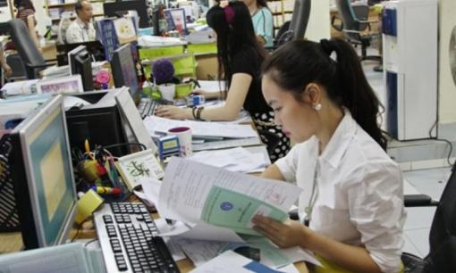 Từ nay, sẽ duy trì 6 ngạch công chức nhưng loại bỏ chế độ biên chế suốt đời, có đúng không?