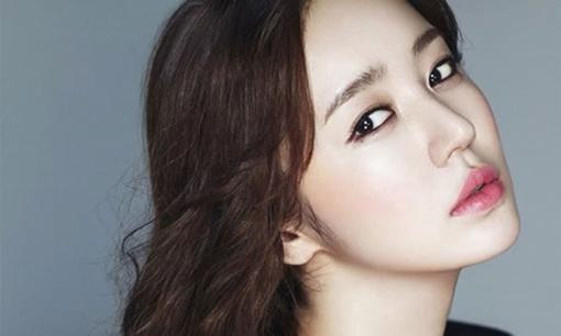 Phụ nữ mũi tẹt không được lòng người khác phái, hay ghen tuông, đa nghi và sẽ không có nhiều tiền bạc trong cuộc sống