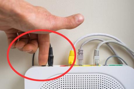 Tắt bộ phát Wifi mỗi ngày có thực sự cần thiết hay không và vì sao mạng nhà bạn ngày càng chậm mà không rõ lý do