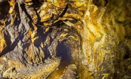 Kho báu khổng lồ đủ dùng 20 triệu năm được phát hiện, đội ngũ chuyên gia lập tức khoan hố sâu nhất thế giới để tiếp cận