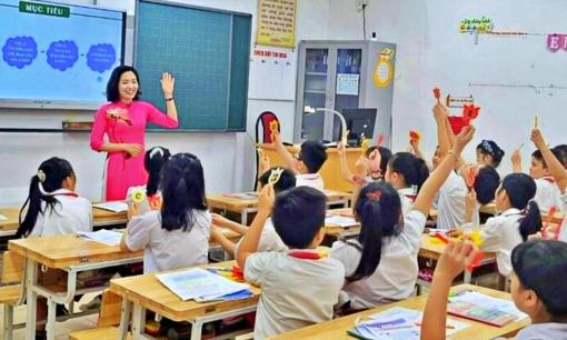 Hiệu trưởng và hiệu phó các trường học có bị cắt giảm sau khi sáp nhập cấp xã?