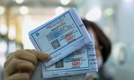 Chính thức: Bắt đầu từ hôm nay 1/6 sẽ dừng cấp thẻ BHYT giấy, trừ 3 đối tượng ngoại lệ này