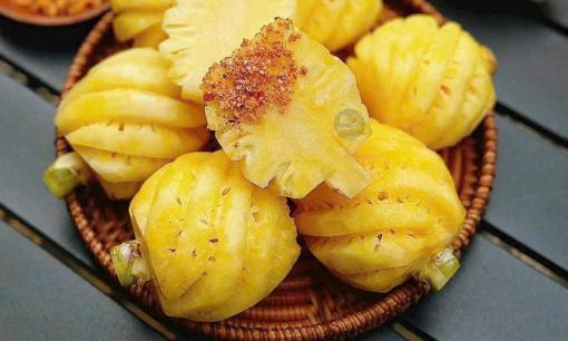 Dứa đang vào mùa, ăn thường xuyên giúp ngừa ung thư nhưng ai nên tránh?