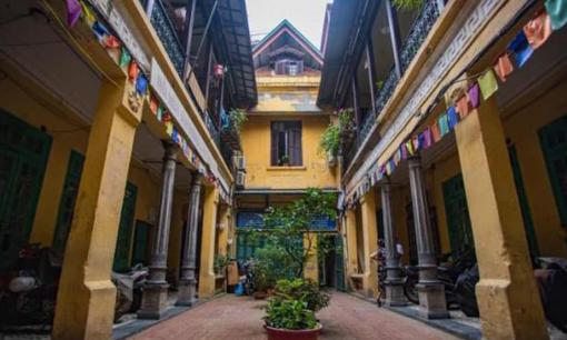 Khám phá bên trong căn biệt thự 800m2 toàn gỗ quý của đại gia giàu nhất phố cổ Hà Nội xưa