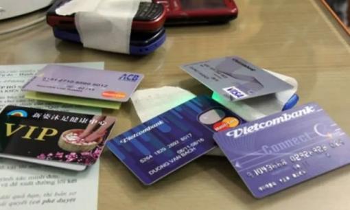 Chủ tài khoản làm điều này có thể bị phạt tới 100 triệu đồng, truy cứu hình sự với mức án 7 năm tù