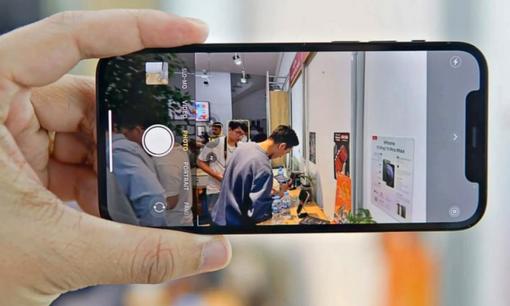 Một công tắc quên tắt khi chụp ảnh bằng điện thoại, thông tin cá nhân dễ bị rò rỉ, bị kẻ gian lợi dụng, ít người để ý