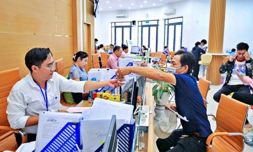 Nhận tiền hỗ trợ nghỉ hưu sớm thế nào?